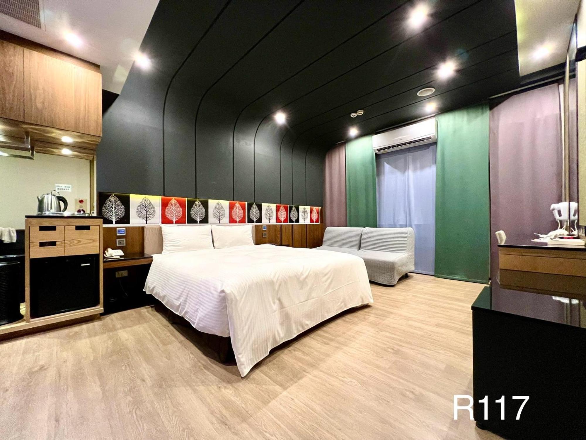 Catwalk Motel -Tainan Zewnętrze zdjęcie